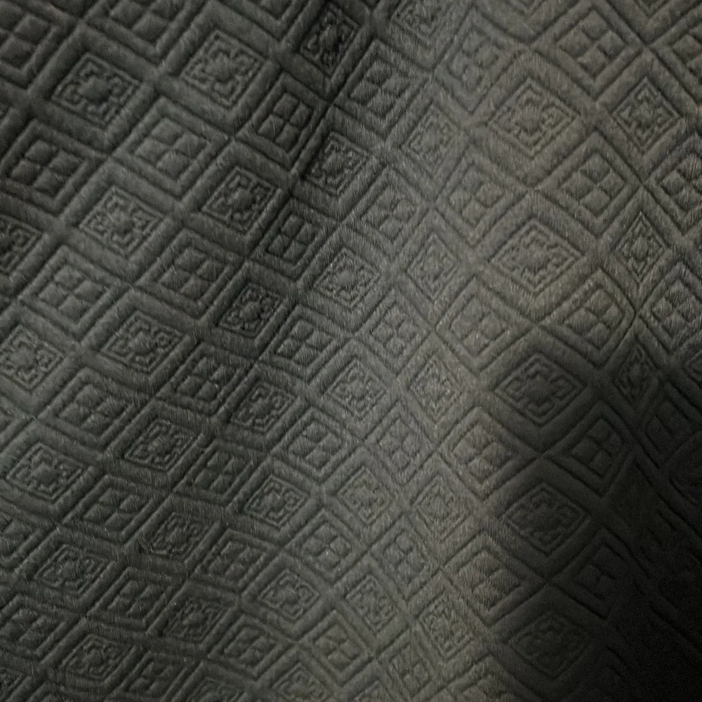 Torrid diamond knit skirt. NWT - never worn. Size 18. - Picture 3 of 6